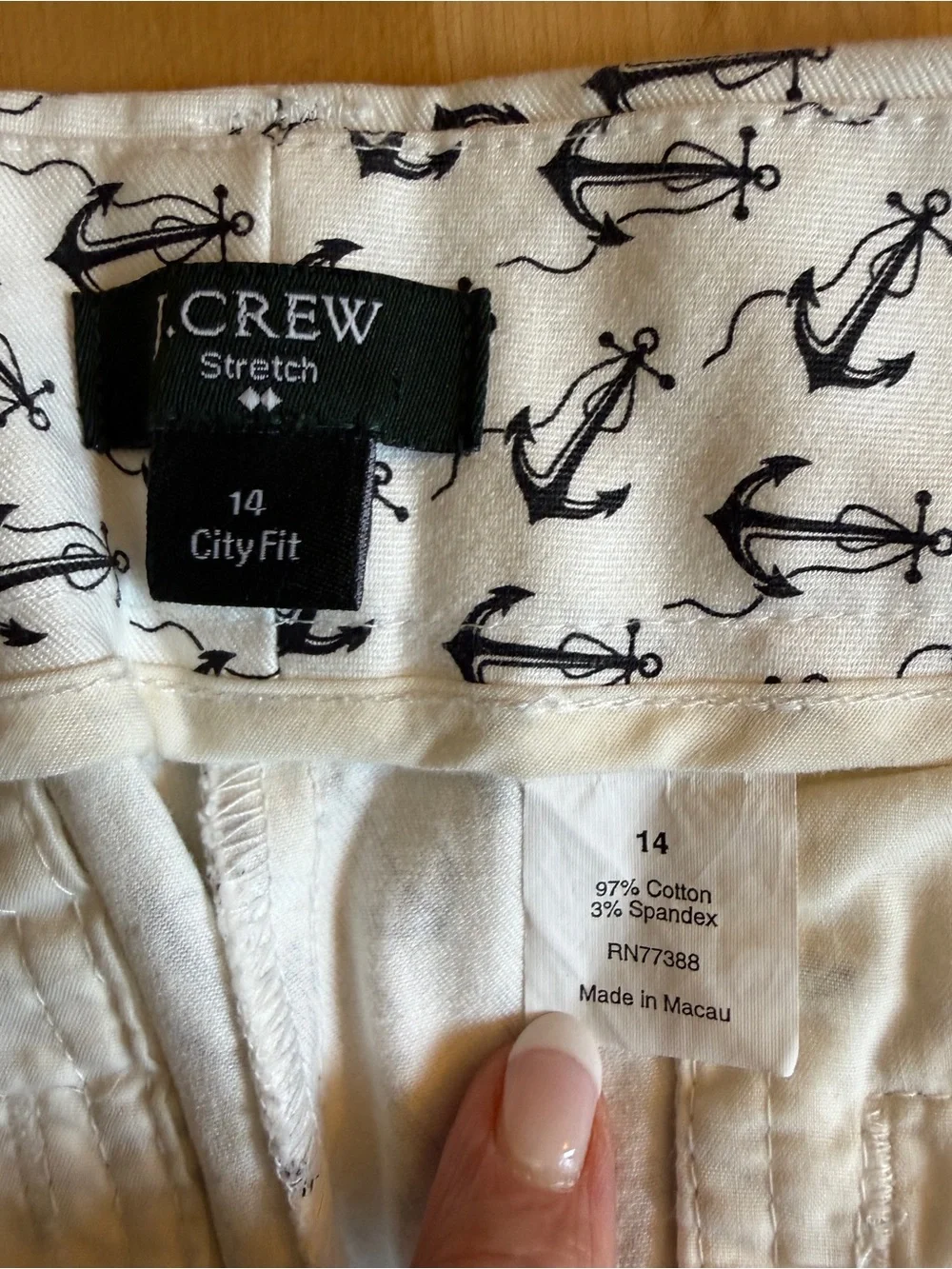 J. Crew ⚓️ City Fit Nautical Anchor Capri Pants Size 14 Stretch *Like New*